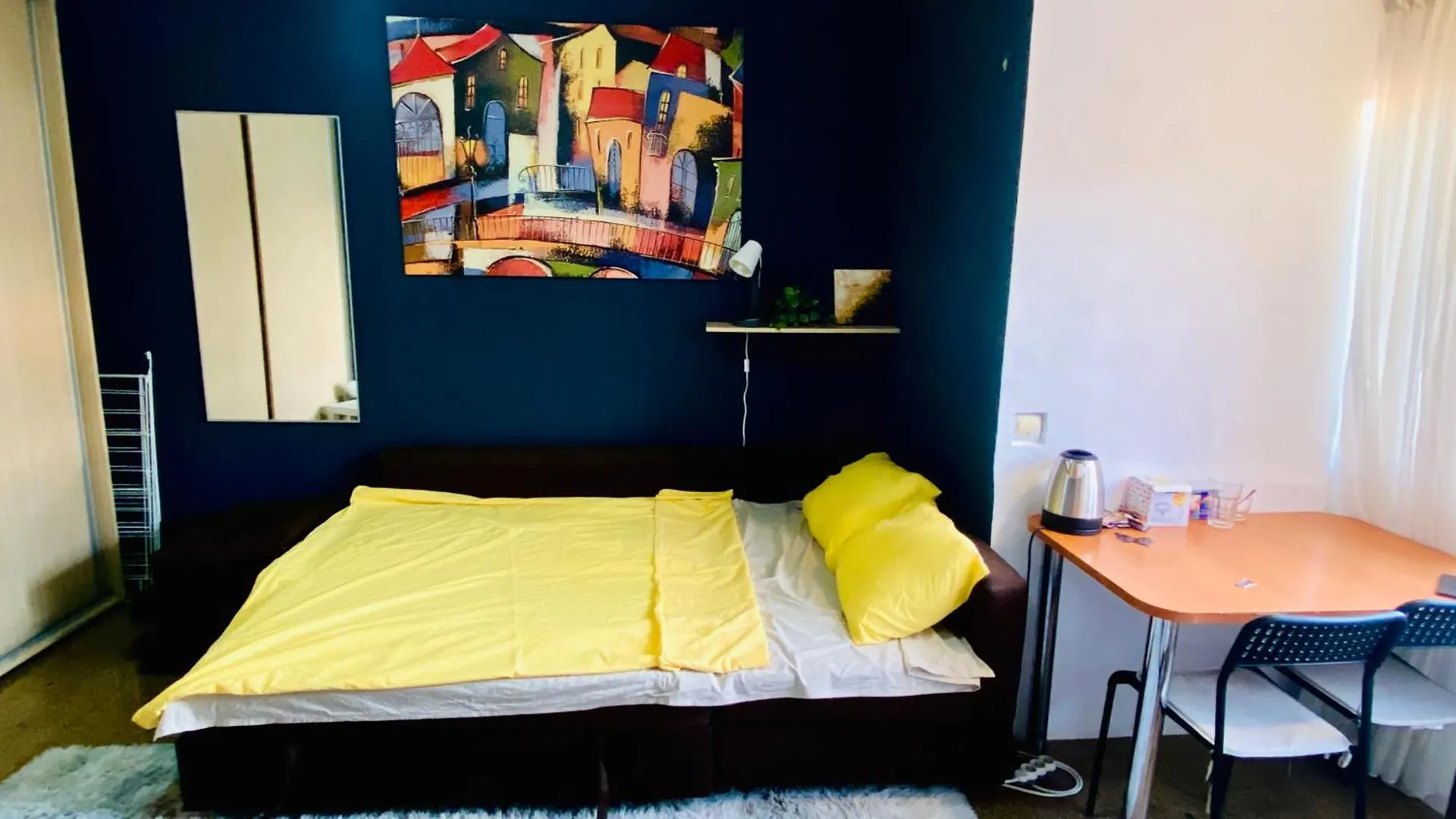 One Bedroom Apartment In The City Center ブカレスト